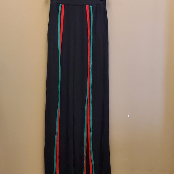 Sexy Two Piece Cropped Top Set - Picture 4 of 4